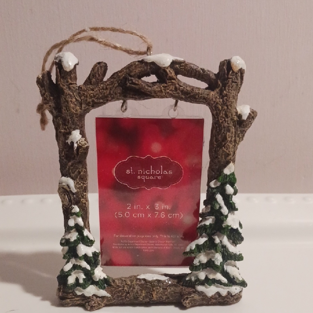 Gorgeous! St. Nicholas Square Woodland Tree Frame 2"×3" 🎄🎄